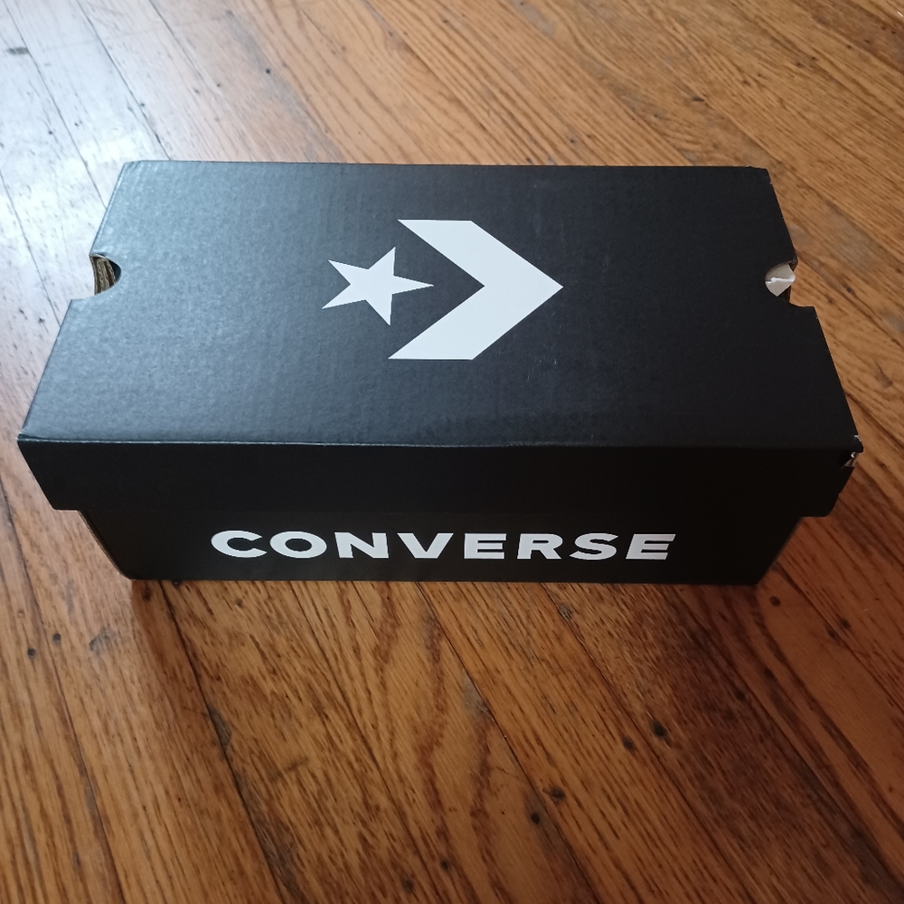 CONVERSE GOLD SIZE 5